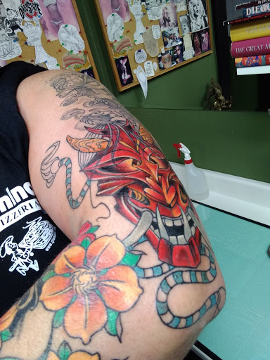 Tattoo Shop «Art In Motion Inc Tattooing», reviews and photos, 415 S Broadway St, Medina, OH 44256, USA