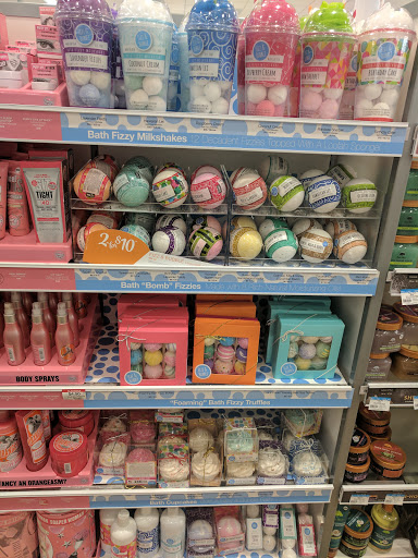 Cosmetics Store «Ulta Beauty», reviews and photos, 3839 Emery St #200, Emeryville, CA 94608, USA