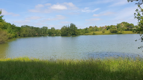 Lac d'escueillens à Escueillens-et-Saint-Just-de-Bélengard