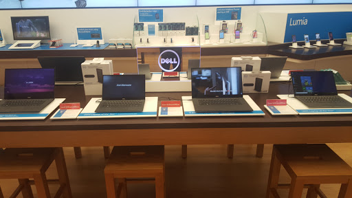 Computer Store «Microsoft Store», reviews and photos, 5015 Westheimer Rd A2421, Houston, TX 77056, USA