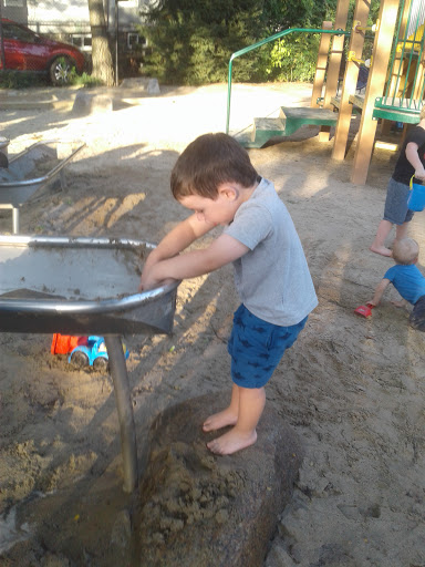 Park «Hodgkins-Curtin Park», reviews and photos, Holland St, Somerville, MA 02144, USA