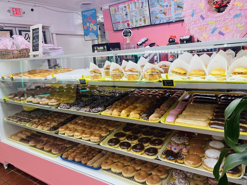 Mangum Donuts & Thai Foods 73554