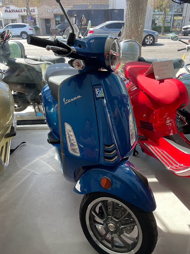 Motor Scooter Dealer «Vespa of Sherman Oaks», reviews and photos, 13629 Ventura Blvd, Sherman Oaks, CA 91423, USA