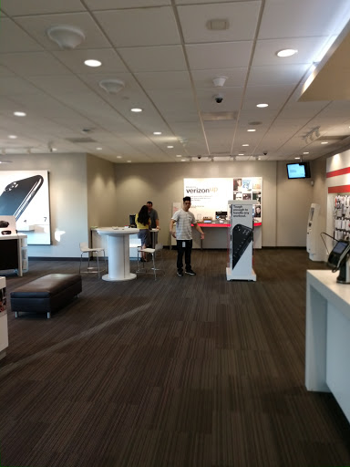 Cell Phone Store «Verizon», reviews and photos, 1715 Trancas St a, Napa, CA 94558, USA