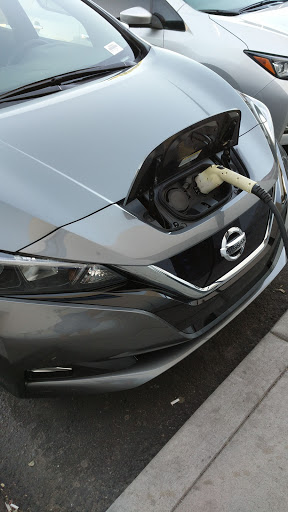 Nissan Dealer «Henderson Nissan», reviews and photos, 295 Auto Mall Dr, Henderson, NV 89014, USA