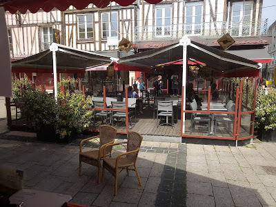 Le Diplomate à Châlons-en-Champagne