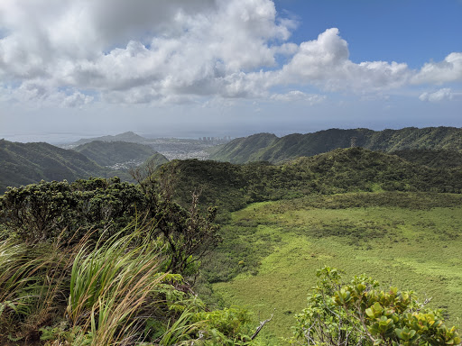 Kaʻau Crater Trail