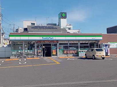 ファミリーマート 城陽寺田店