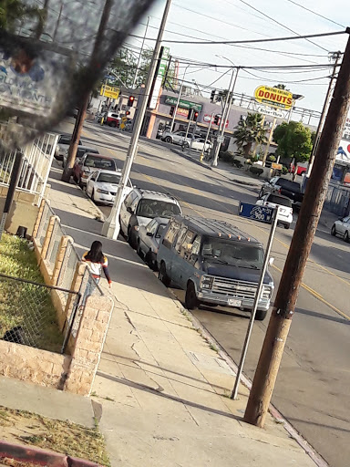 Ice Cream Shop «Boston Cream Doughnut», reviews and photos, 1009 W Anaheim St, Wilmington, CA 90744, USA
