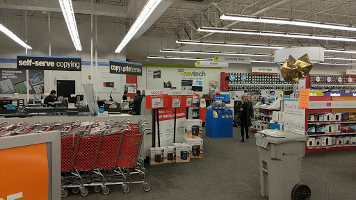 Office Supply Store «Staples», reviews and photos, 176 S Broadway, Salem, NH 03079, USA