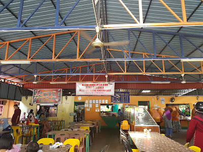 Bumbung biru cafe