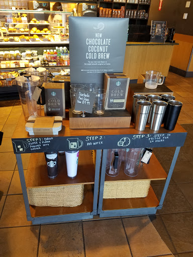 Coffee Shop «Starbucks», reviews and photos, 875 Nashville Pike, Gallatin, TN 37066, USA