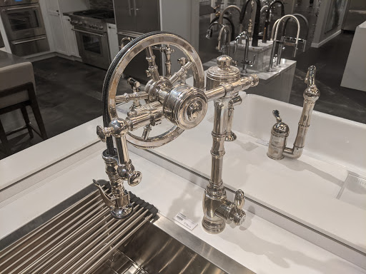 Shopping Mall «Shops On Lake Avenue», reviews and photos, 345 S Lake Ave, Pasadena, CA 91101, USA