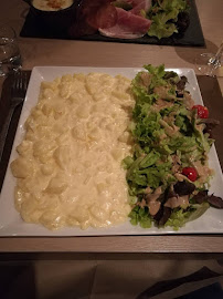 Raclette du Restaurant français Les Copeaux à Les Gets - n°4