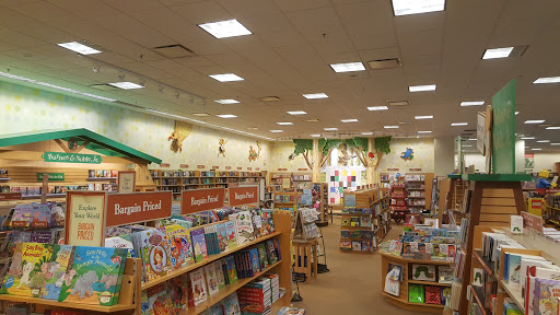 Book Store «Barnes & Noble», reviews and photos, 1738 Hill Rd N, Pickerington, OH 43147, USA