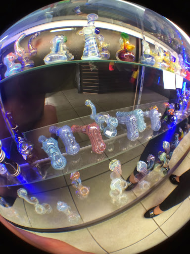 Tobacco Shop «Smokeyz Smoke Shop», reviews and photos, 410 Euclid St #7, Anaheim, CA 92802, USA