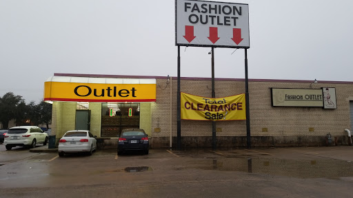 Outlet Store «TV Fashion Outlet Dallas Location», reviews and photos, 1505 Wycliff Ave, Dallas, TX 75207, USA