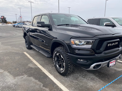 Car Dealer «Waconia Dodge Chrysler Jeep», reviews and photos, 905 Strong Dr, Waconia, MN 55387, USA