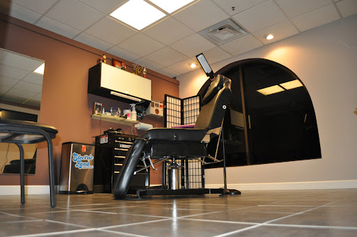 Electric Land Tattoo Studio, 7310 Harlem Ave, Bridgeview, IL 60455, USA, 