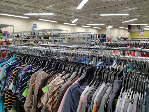 Thrift Store «Goodwill Store & Donation Center», reviews and photos, 19917 South La Grange Road, Frankfort, IL 60423, USA