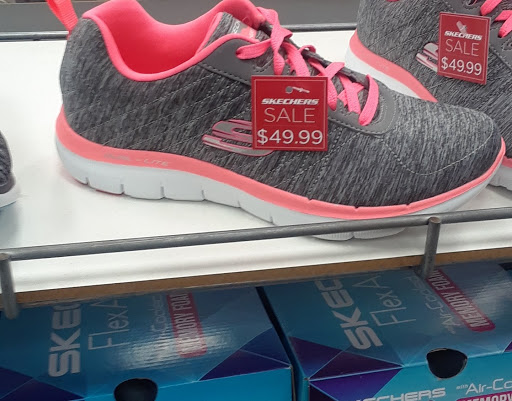 Shoe Store «SKECHERS Factory Outlet», reviews and photos, 1304 S Harbor Blvd, Fullerton, CA 92832, USA
