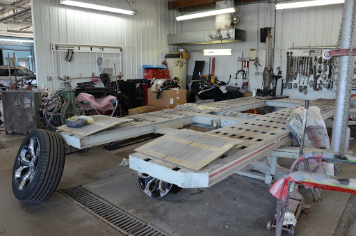 Auto Body Shop «Tri-City Auto, Inc.», reviews and photos, 110 Randall Rd, St Charles, IL 60174, USA