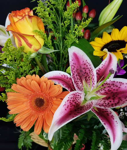 Florist «Fairview Flower Shop», reviews and photos, 1026 Sycamore Dr, Decatur, GA 30030, USA