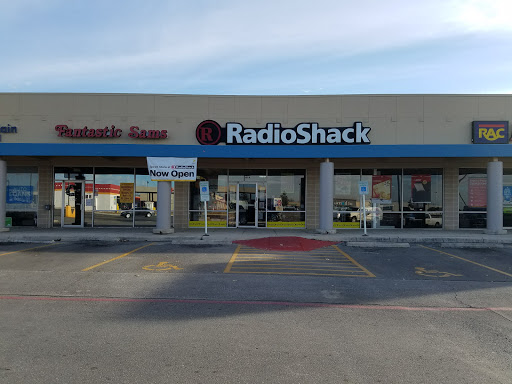 RadioShack, 651 S Walnut Ave m, New Braunfels, TX 78130, USA, 