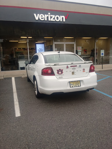 Shopping Mall «Midtown Shopping Center», reviews and photos, 74 Morris St, Morristown, NJ 07960, USA