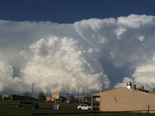 Grocery Store «Dacono Discount Grocery», reviews and photos, 913 Carbondale Dr, Dacono, CO 80514, USA