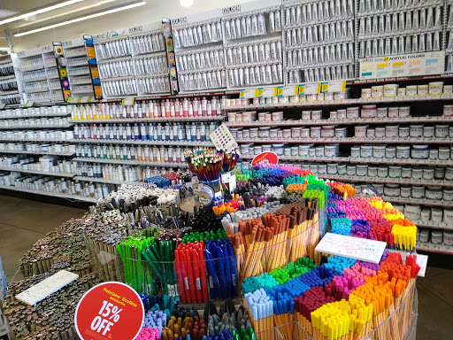 Art Supply Store «Blick Art Materials», reviews and photos, 1574 N Kingsbury St, Chicago, IL 60622, USA