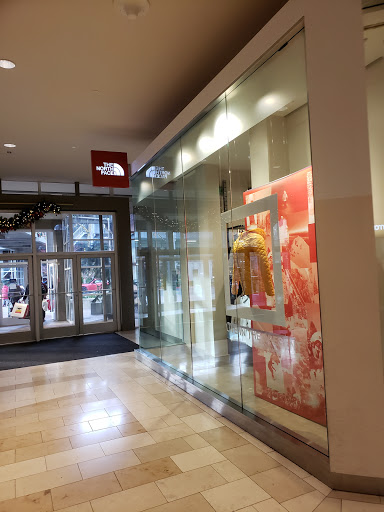 Clothing Store «The North Face», reviews and photos, 1001 Bellevue Way NE, Bellevue, WA 98004, USA