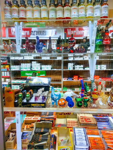 Tobacco Shop «585 Tobacco Boulevard», reviews and photos, 585 Southfield Rd, Lincoln Park, MI 48146, USA