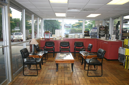 Auto Repair Shop «Roswell Auto Center», reviews and photos, 10700 Alpharetta Hwy, Roswell, GA 30076, USA