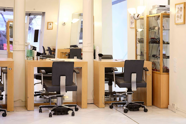 mod's hair, Kypseli - Κουρείο