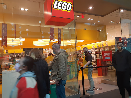 Toy Store «The LEGO Store», reviews and photos, 2500 N Mayfair Rd, Wauwatosa, WI 53226, USA