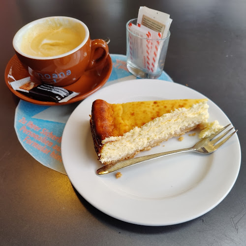 Moana Cafe Bar - Café