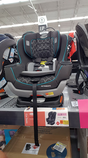 Shopping Mall «Berkshire Shopping Center», reviews and photos, 67 Newtown Rd, Danbury, CT 06810, USA