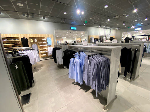 Outlet Mall «The Outlet Shops of Grand River», reviews and photos, 6200 Grand River Pkwy, Leeds, AL 35094, USA