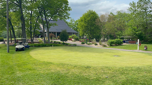 Golf Course «Brightwood Hills Golf Course», reviews and photos, 1975 Silver Lake Rd NW, St Paul, MN 55112, USA