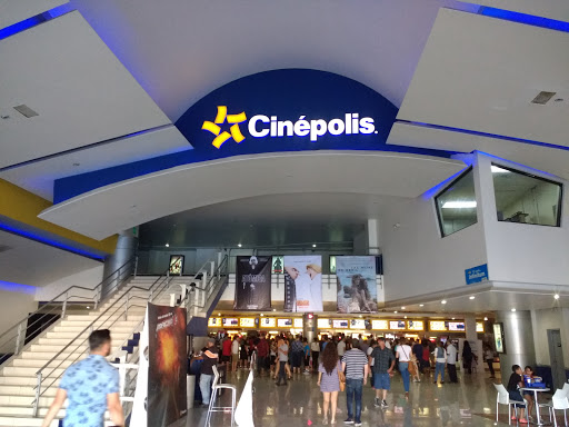 Cinepolis Plaza Monarca