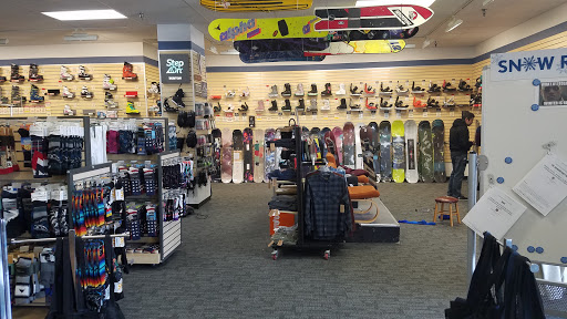 Outdoor Sports Store «Sun & Ski», reviews and photos, 6280 Seven Corners Center, Falls Church, VA 22044, USA