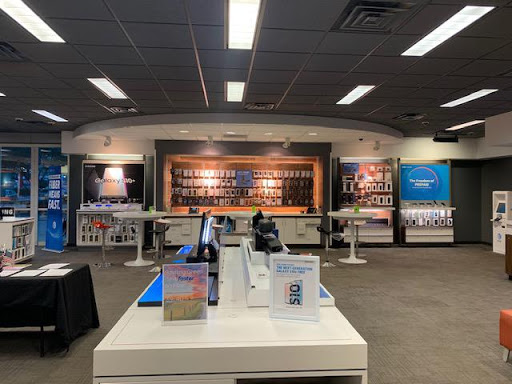 Cell Phone Store «AT&T», reviews and photos, 1770 Campbell Ln C, Bowling Green, KY 42104, USA