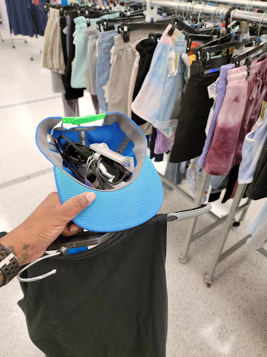 Clothing Store «Ross Dress for Less», reviews and photos, 1700 Lake Woodlands Dr, The Woodlands, TX 77380, USA