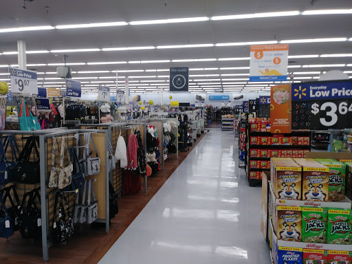 Discount Store «Walmart», reviews and photos, 13020 Riverdale Dr NW, Coon Rapids, MN 55448, USA