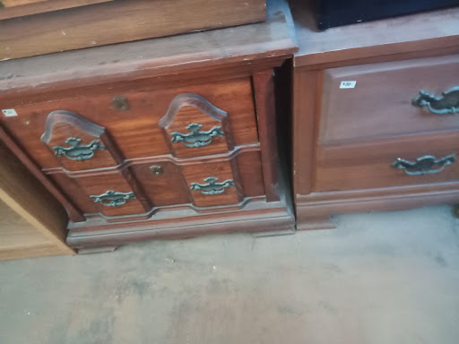 Used Furniture Store «C&D Second Chance», reviews and photos, 201 N Poplar Ave, Sanford, FL 32771, USA