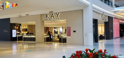 Jewelry Store «Kay Jewelers», reviews and photos, 174 N Garden St, Bloomington, MN 55425, USA