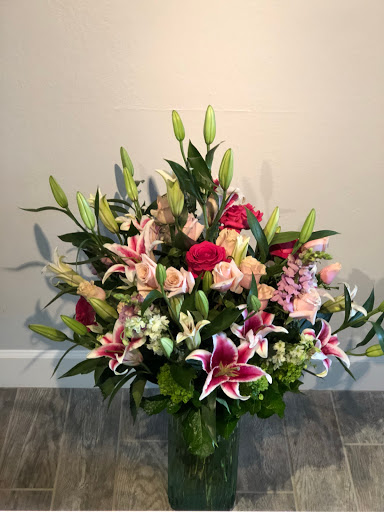 Florist «Open Air Designs - Florist | Wedding Planning | Gifts», reviews and photos, 607 N Myrtle Ave, Clearwater, FL 33755, USA