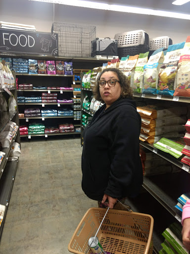 Pet Supply Store «Unleashed by Petco», reviews and photos, 20 Deer Shore Square A, North Babylon, NY 11703, USA