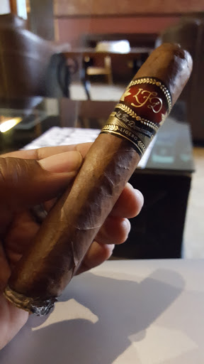 Cigar Shop «The Cigar Lounge», reviews and photos, 1710 Woodfield Rd, Schaumburg, IL 60173, USA